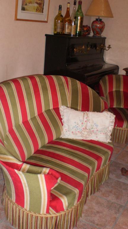 Auberge De L'Atre Quarre-les-Tombes ภายนอก รูปภาพ