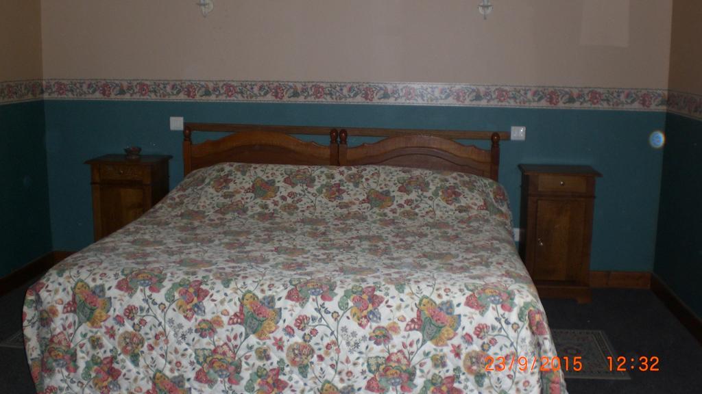 Auberge De L'Atre Quarre-les-Tombes ห้อง รูปภาพ