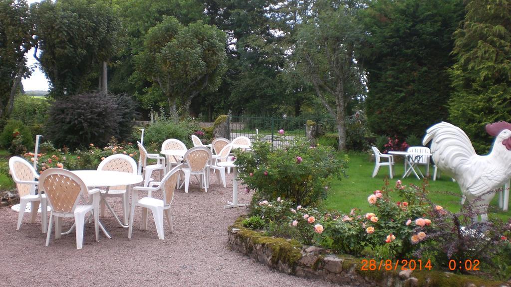 Auberge De L'Atre Quarre-les-Tombes ภายนอก รูปภาพ